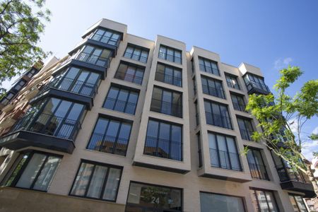 Luminoso y amplio piso de 2 habitaciones - Photo 5