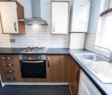 Harold Walk, Hyde Park, Leeds - Photo 5