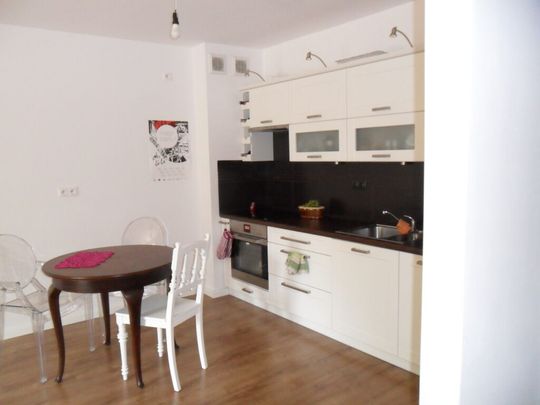 Jasne, 2 pokojowe mieszkanie z balkonem , os Rusa, blisko Malty – idealne dla pary lub singla! - Zdjęcie 1