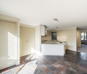 7A Pridham Street, Kensington VIC 3031 - House For Rent | Domain - Photo 6