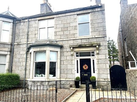 43A Burns Road, AB15 4NT, Aberdeen - Photo 4