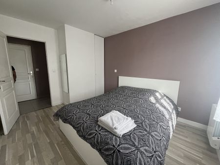 Location Appartement 2 pièces 40m² MOISSY CRAMAYEL 77550 - Photo 2