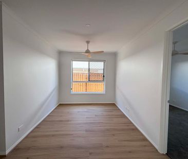 NEW BUILD FAMILY HOME - Photo 4