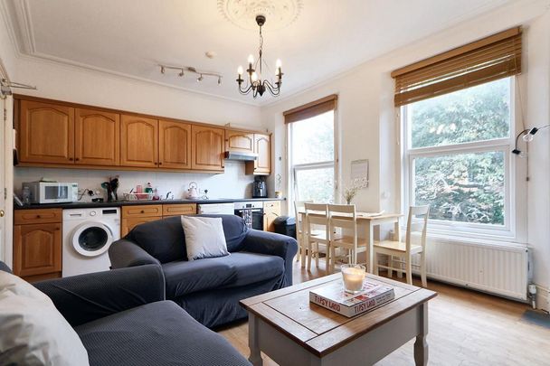 6 bedroom terraced house to rent - Photo 1