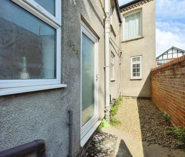 1 bedroom maisonette to rent - Photo 2