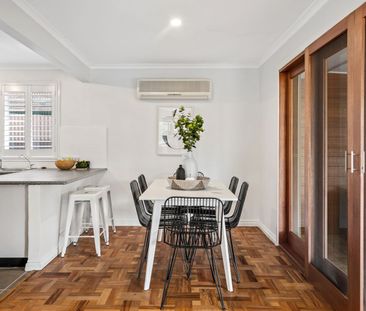 MODERN THREE BEDROOM HOME IN HANDY LOCATION! - Photo 2