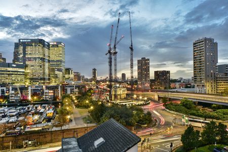 2 Bed Flat, Streamlight Tower, E14 - Photo 3