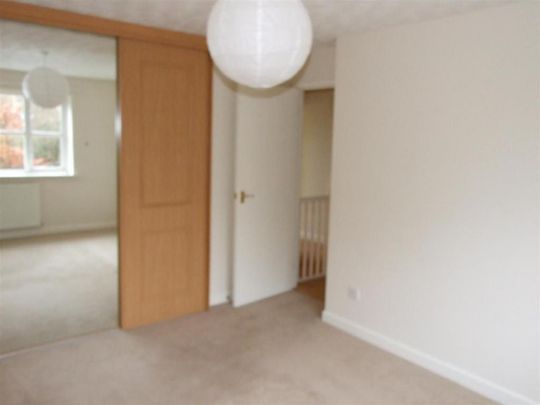 3 bedroom semi-detached house to rent - Photo 1