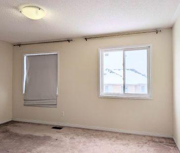 For Lease - 66 Gail Parks Crescent, Newmarket, Ontario - Photo 5