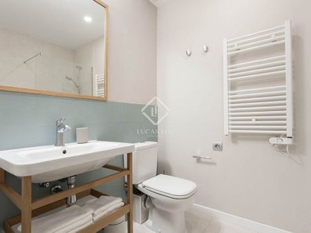 Barcelona, Catalonia 08002 - Photo 4