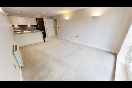 2 Bed Flat, George Street, M25 - Photo 3