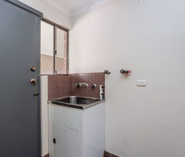 Two bedroom unit with ducted air conditioning - Photo 1