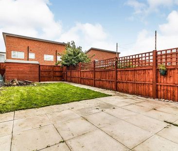 3 bedroom terraced house to rent - Photo 3