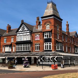 Town Centre - Photo 3