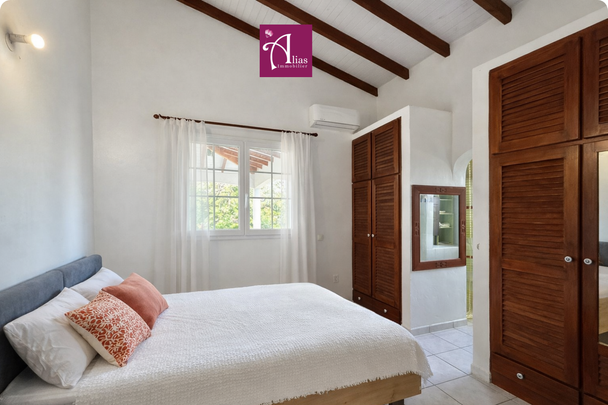 Location Maison 4 pièces 119m² STE ANNE 97180 - Photo 1