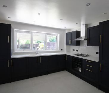 Waukglen Avenue, Darnley, Glasgow - Photo 2