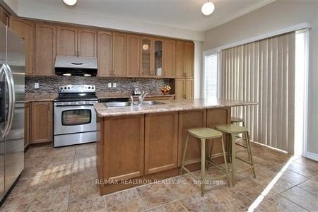 For Lease - 336 Mingay Avenue, Markham, Ontario - Photo 2