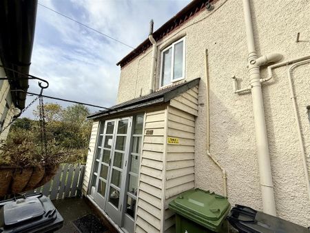 1 bedroom end of terrace house to rent - Photo 3