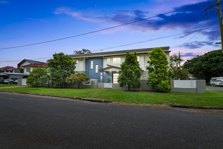 47 Hamilton Ave, Hendra QLD 4011 - House For Rent | Domain - Photo 3