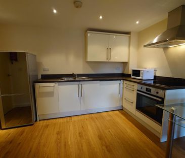 2 bedroom flat to rent - Photo 1