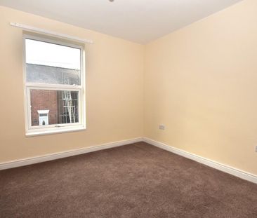 2 bedroom House To Let - Photo 3