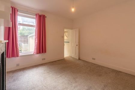 2 bedroom terraced house to rent - Photo 2