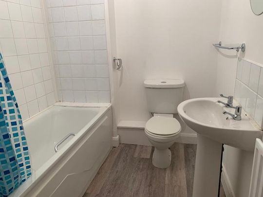 Apt 3, Dunmore Building, Old Bakers Court, Belfast, BT6 8QX - Photo 1