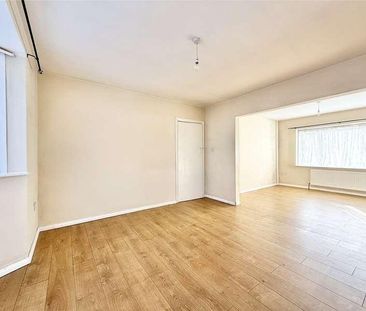 Ashford Avenue, Hayes, UB4 - Photo 2