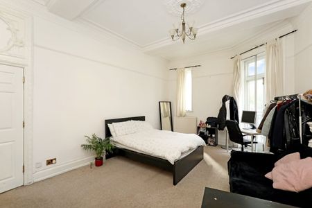 4 bedroom apartment to rent - Photo 5