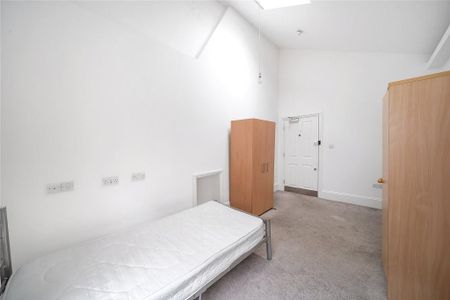 Property to rent - Photo 4