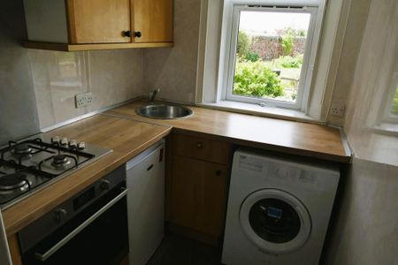 1 bedroom flat to rent - Photo 3