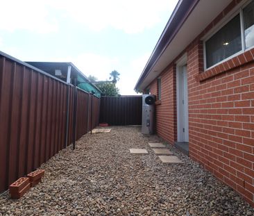 Modern Brick Granny - Photo 3