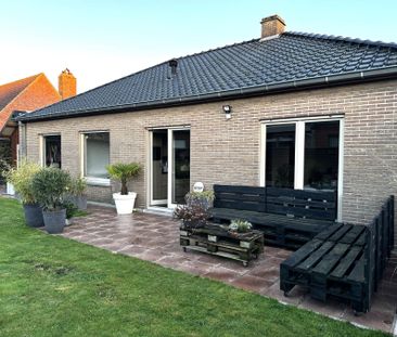 Aleenstaande, gelijkvloerse woning met 3 slaapkamers - Foto 3