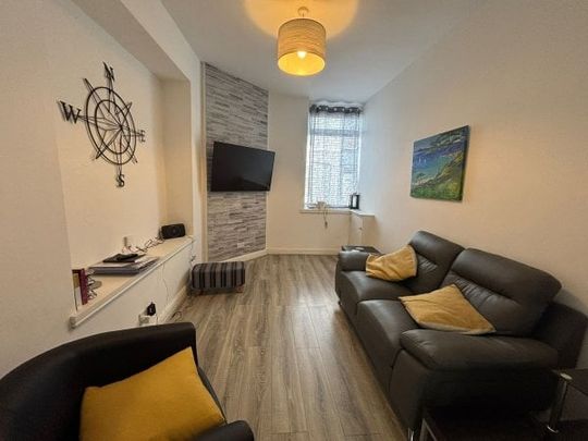 Babbacombe Road, Torquay, TQ1 - Photo 1