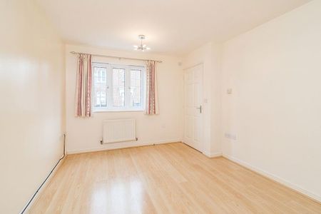 2 bedroom semi-detached house to rent - Photo 4
