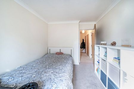 2 Bedroom Flat/Apartment to rent - Photo 2