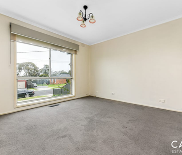 10 Kingfisher Drive, Doveton - Photo 2