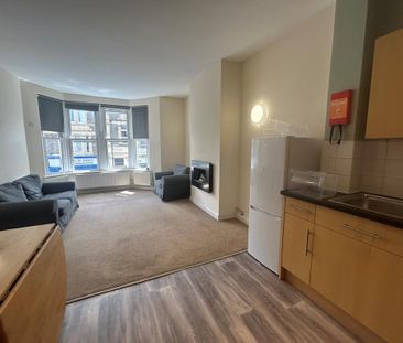 3 bedroom apartment to rent - Photo 1