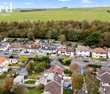 4 bedroom semi-detached bungalow to rent - Photo 4