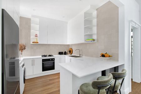 Recreated Art Deco Apartment - The One You have Been Waiting For - Photo 4