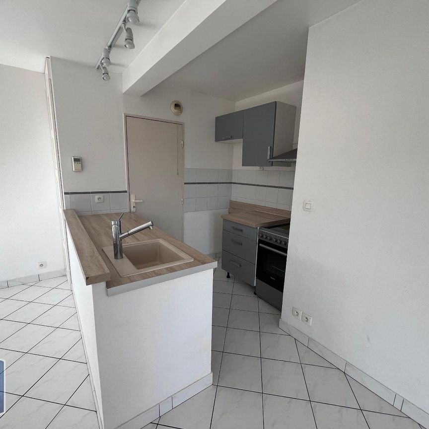 Location Appartement 3 pièces 61m² POITIERS 86000 - Photo 1