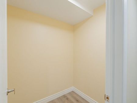 For Lease - 1969 HAWKER Private, Carp - Huntley Ward, Ontario - Photo 5