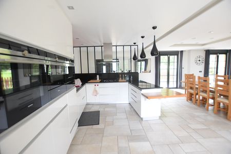 Location maison 11 pièces, 226.92m², Berville - Photo 5