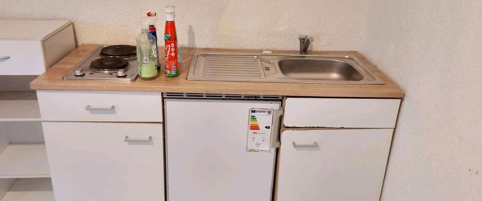 Ich vermiete eine möblierte Einzimmerwohnung. - Foto 1