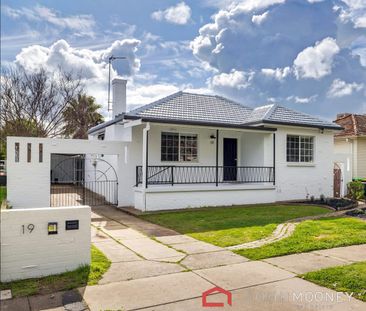 19 Spring Street, Wagga Wagga, NSW 2650 - Photo 3