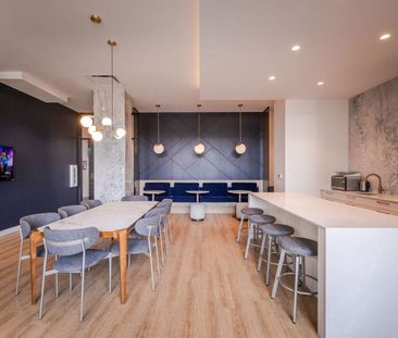 ONE PLACE. ONE EXPERIENCE. MOSTRA CENTROPOLIS. Phase A & B - Immedi... - Photo 6