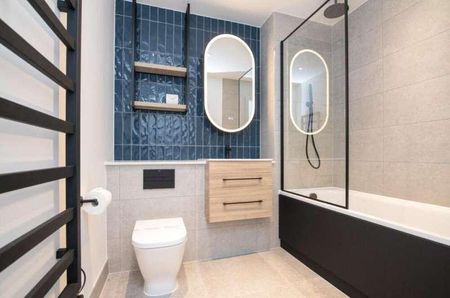 Ashted Wharf, Glasswater Locks, B4 - Photo 3