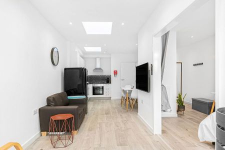 1 bedroom apartment to rent - Photo 2