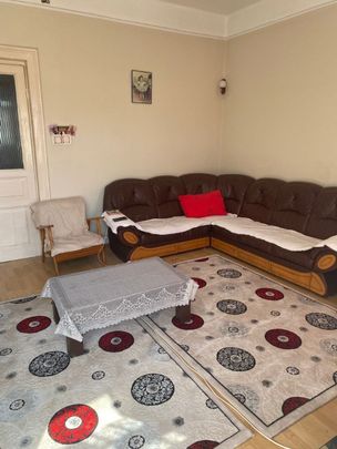 Casa P+1 de inchiriat zona CENTRALA compus din 4 camere - Photo 1