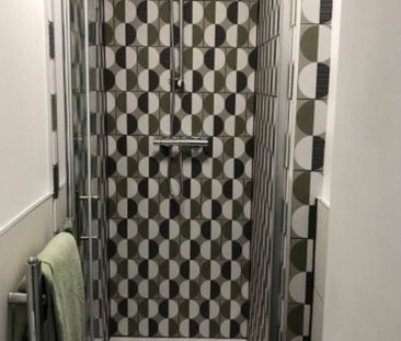 Victoria Park Square Room 1 - Photo 6